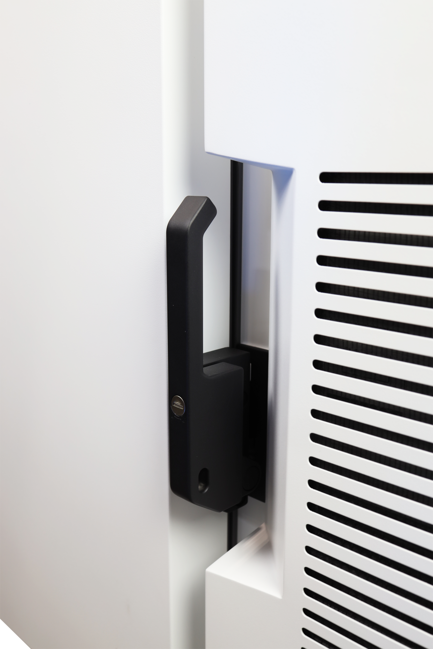 lockable handle on the K203ULT