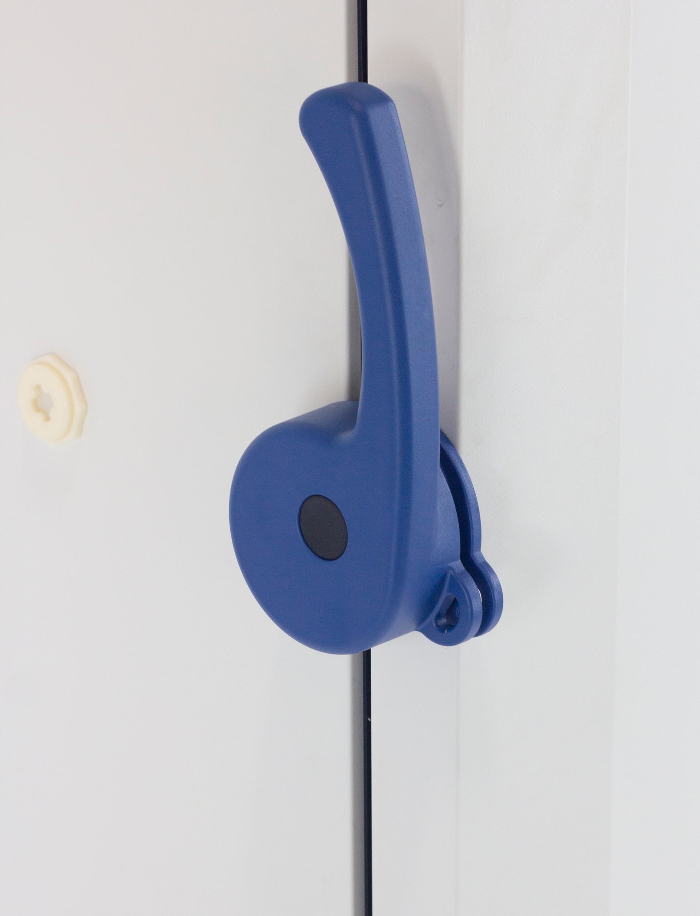 heavy duty blue ultra low freezer door handle