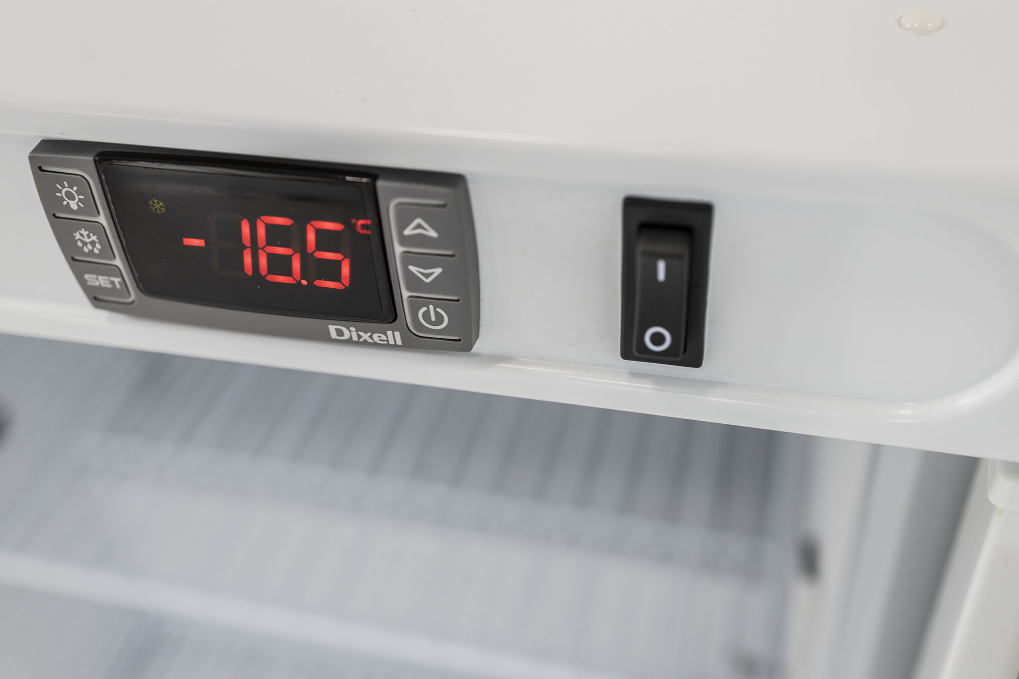 Solid Door 4 Cu. Ft. Freestanding Solid Door – K2 Scientific